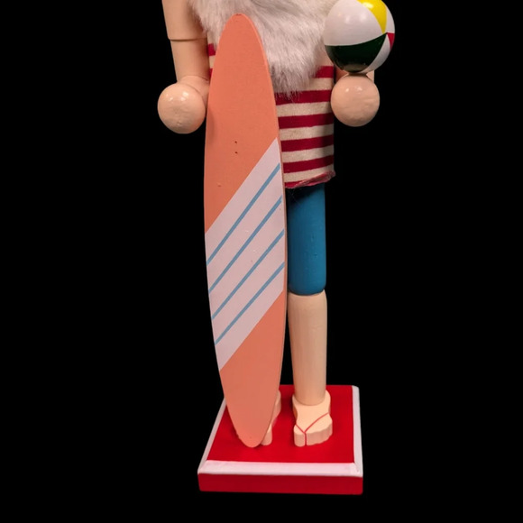 What Does Santa Do On Vacay? Why Surfing Of Course! - Picture 3 of 7